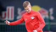 Dani Olmo (Leipzig) - Médio de 22 anos, espanhol, deslumbra com a sua capacidade de criar ocasiões de golo. Já se estreou pela seleção espanhola.
