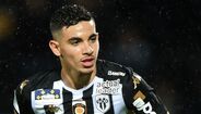 Ait-Nouri (Angers) - Lateral-esquerdo de 18 anos, franco-argelino, com vocação ofensiva. Consta que já está na agenda de muitos grandes...