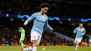 2. Leroy Sane - É um verdadeiro dor de cabeça para Pep Guardiola. O motivo? Por ser um excelente jogador, com habilidades fora do comum, mas que tem para o seu lugar dois 'extraterrestres': Sterling e Bernardo Silva. Espera-se um grande futuro pela frente... e também uma transferência.