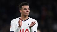 8. Dele Alli - Um dos meninos de ouro do Tottenham de José Mourinho. Conhecido fora do mundo do futebol por criar momentos que rapidamente se tornam virais na internet, pode-se dizer que aquilo que faz dentro de campo também não fica nada atrás. Pela seleção inglesa já conta com 37 internacionalizações.