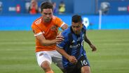 43. Jeisson Vargas - Formado nos chilenos do Catolica, em 2016 este extremo-esquerdo ingressou no futebol norte-americano, nomeadamente no Montreal Impact, onde passou por empréstimos sucessivos. Atualmente, está nos chilenos do La Calera, clube com o qual tem contrato até dezembro de 2022.