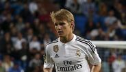 Martin Odegaard - Em 2016, representava o Real Madrid e era companheiro de Cristiano Ronaldo.