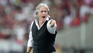 Jorge Jesus elogiado pelo defesa e internacional peruano Miguel Trauco