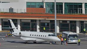 Cristiano Ronaldo já aterrou em Turim: segue-se nova quarentena