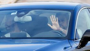 As imagens do regresso dos jogadores do Benfica ao Seixal