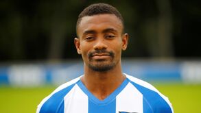 Vídeos polémicos no balneário do Hertha Berlim põem em causa regresso da Bundesliga