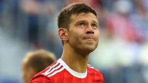 Coronavírus: Smolov e Pione Sisto já regressaram a Espanha