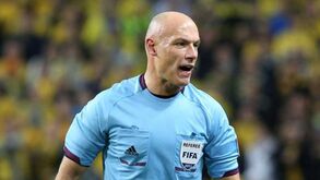 Howard Webb: Como um problema psicológico o afetou no jogo mais importante da carreira