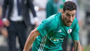 Polónia: Salvador Agra anuncia saída do Legia Varsóvia