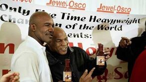 Evander Holyfield: «Mike Tyson não está tão agressivo, a marijuana acalmou-o»