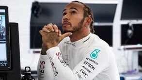 Coronavírus: Hamilton fica com 