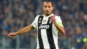 Lenda do futebol italiano não perdoa Chiellini: «Com os meus capitães aprendi a respeitar»