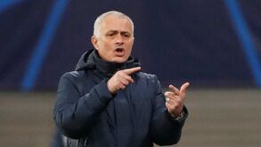 «Se não querem jogar, fiquem em casa a ver a Bundesliga»: ingleses dizem que Mourinho se fartou