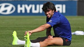 «Que aparição esse miúdo, que jogador»: Pablo Aimar elogia qualidades de João Félix