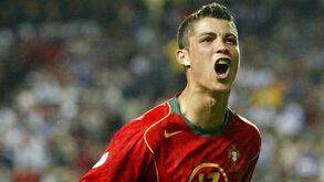 De Ronaldo a Ronaldo: os maiores goleadores de sempre com menos de 21 anos