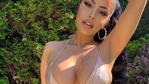 Ficou conhecida após denunciar Adam Johnson 