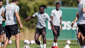 Calor apertou no regresso do Sporting à Academia