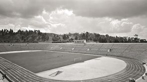Imagem Foto 1 - Estádio 28 Maio.tif (5381843) (Milenium)