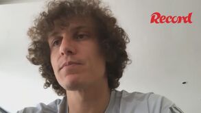 A explicação de David Luiz para a Premier League ser uma das melhores ligas: «Nunca se sabe se vamos ganhar ou perder»