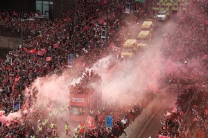 Uma imagem que mostra quão magnífico foi o último ano do Liverpool -  Inglaterra - Jornal Record