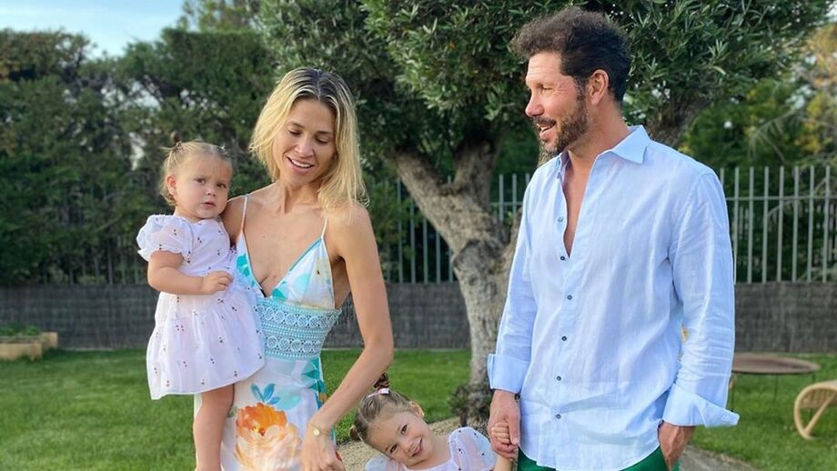 Diego Simeone e Carla Pereyra reinventam a vida em família