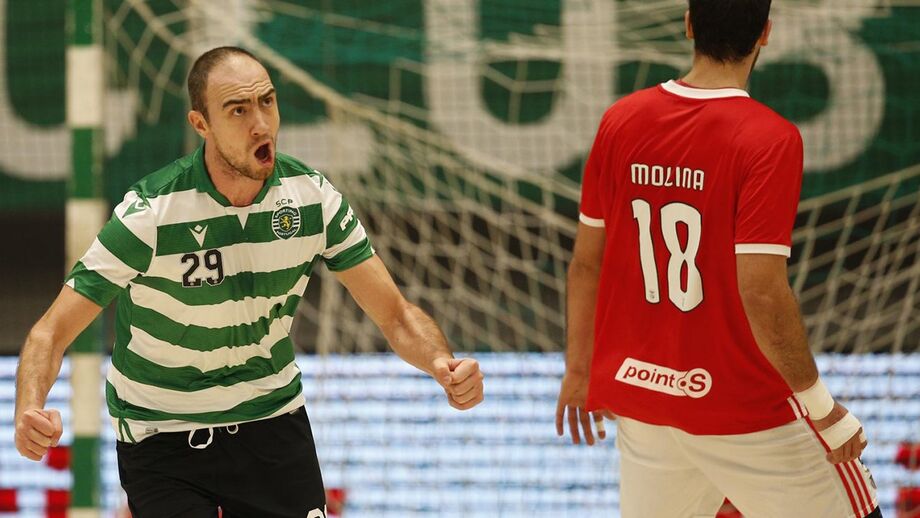 Valentin Ghionea deixou boas impressões em Alvalade 