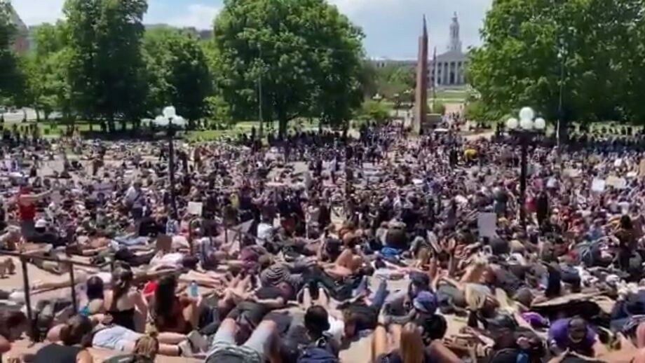 Protesto decorreu frente ao capitólio do Colorado
