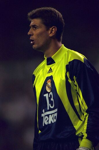 Albano Bizzarri - Esteve uma época (1999/2000) no Bernabéu e alinhou em 12 jogos oficiais.