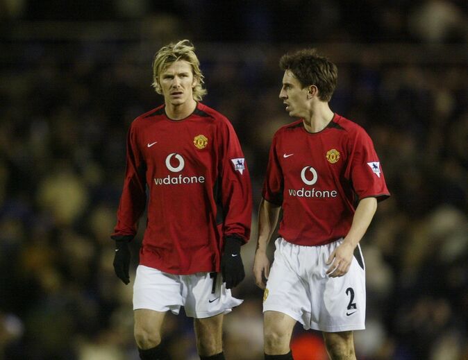 Lateral-direito: Gary Neville (Manchester United e Seleção Inglesa)