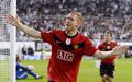 6. Paul Scholes - Um jogador de só um clube: o Manchester United. Este ex-internacional inglês fez 499 jogos na Premier League ao serviço dos red devils, clube pelo qual conquistou 11 campeonatos, cinco Supertaças de Inglaterra, quatro Taças de Inglaterra, três Taças da Liga Inglesa, duas Ligas dos Campeões e dois Mundiais de Clubes.