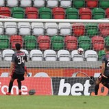A crónica do Marítimo-Benfica, 2-0: Caldeirão do declínio