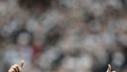 7. Alan Shearer - Este ex-avançado inglês mantém, até aos dias de hoje, o lugar de melhor marcador da história do Newcastle, com 260 golos marcados em 441 jogos pelo emblema inglês. Os títulos conquistados não foram muitos - uma Premier League em 1995 pelo Blackburn Rovers -, mas o seu legado está plantado.