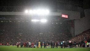 «O meu pai morreu por ter sido infetado com Covid-19 no Liverpool-Atlético Madrid»