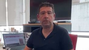 Luís Castro irritado com o VAR: «Se o jogador está em queda é para quê? Para jogar futebol deitado?»