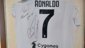 O bonito gesto de Ronaldo com adepto do Nápoles que o imitou: «Excelente golo»