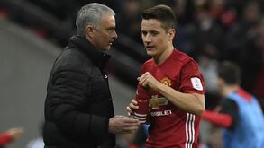 «Se Hazard quiser ir à casa de banho eu também vou»: Herrera recorda conversa com Mourinho
