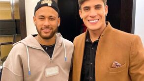 Chamar 'viadinho' a namorado da mãe pode custar caro a Neymar