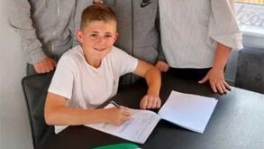 Celtic segura jovem promessa que estava na mira do Benfica