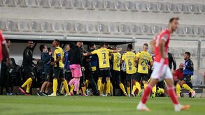 Benfica volta a tropeçar e pode ver FC Porto fugir no topo