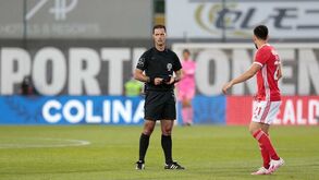 Os casos do Portimonense-Benfica: especialistas Record analisam lances polémicos