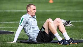 Jérémy Mathieu tramado pelo adutor