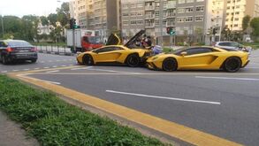 Lamborghini Aventador S choca contra 'irmão' gémeo
