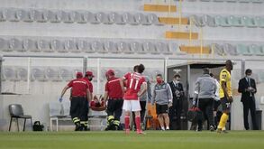 Grimaldo não joga mais esta época