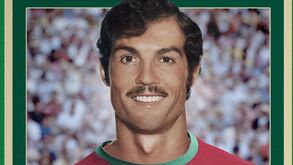 Como seria Cristiano Ronaldo no Mundial'1970? FIFA coloca estrelas de bigode