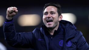 Chelsea aposta forte no mercado e este pode ser o onze na próxima época