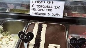 Gelataria de Nápoles goza com Ronaldo: «O sabor CR7 só está disponível em cone por falta de taças»