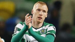 Do Sochaux ao Sporting com passagem pelo Camp Nou: a carreira de Mathieu em imagens