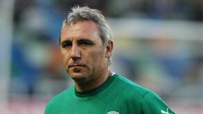 Stoichkov atira sobre Van Gaal: «Era um imbecil»