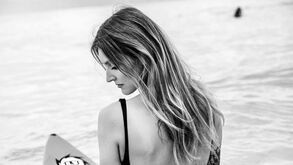 Diana Pereira, ex-mulher de Tiago Monteiro, dedica-se ao surf