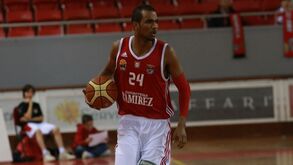 Fábio Lima renova contrato com o Benfica